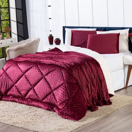 Kit Coberdrom Encanto Manta Dupla Face QUEEN com Fronhas 03 Peças - Mantinha Plush Fleece Corações em Alto Relevo
