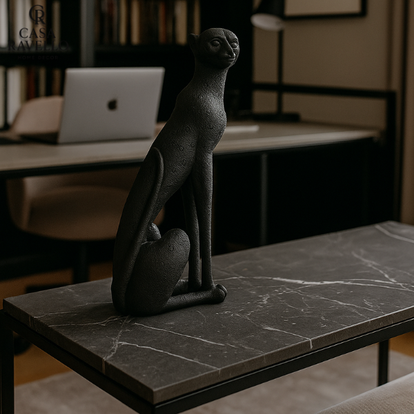 Serenità - Estátua decorativa em Resina